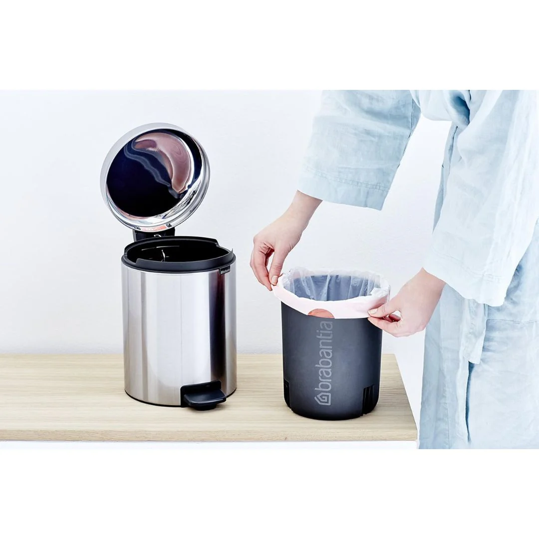 Brabantia NewIcon Pedal Bin XS Soft Closing 5L - Image 5