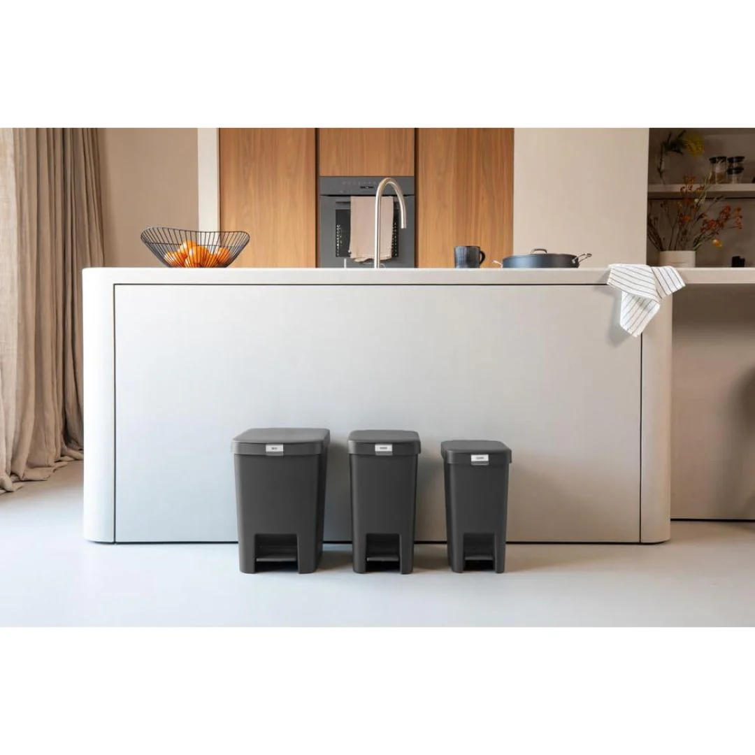 Brabantia StepUp Pedal Bin - Image 4