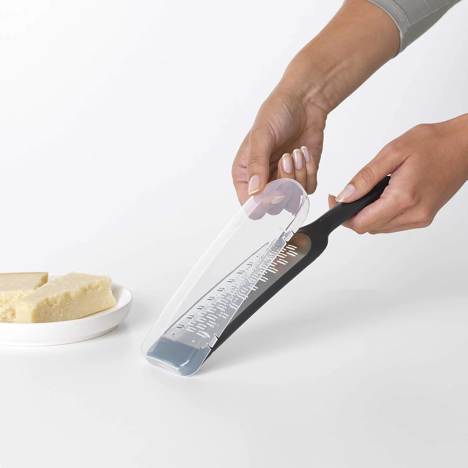 Brabantia Tasty+ Grater with Cover - Image 7