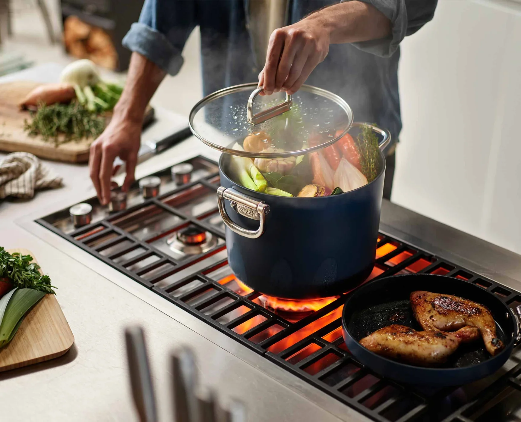 Joseph Joseph Space Folding Handle Ceramic Non-stick 25cm Blue Stock Pot & Lid - Image 2