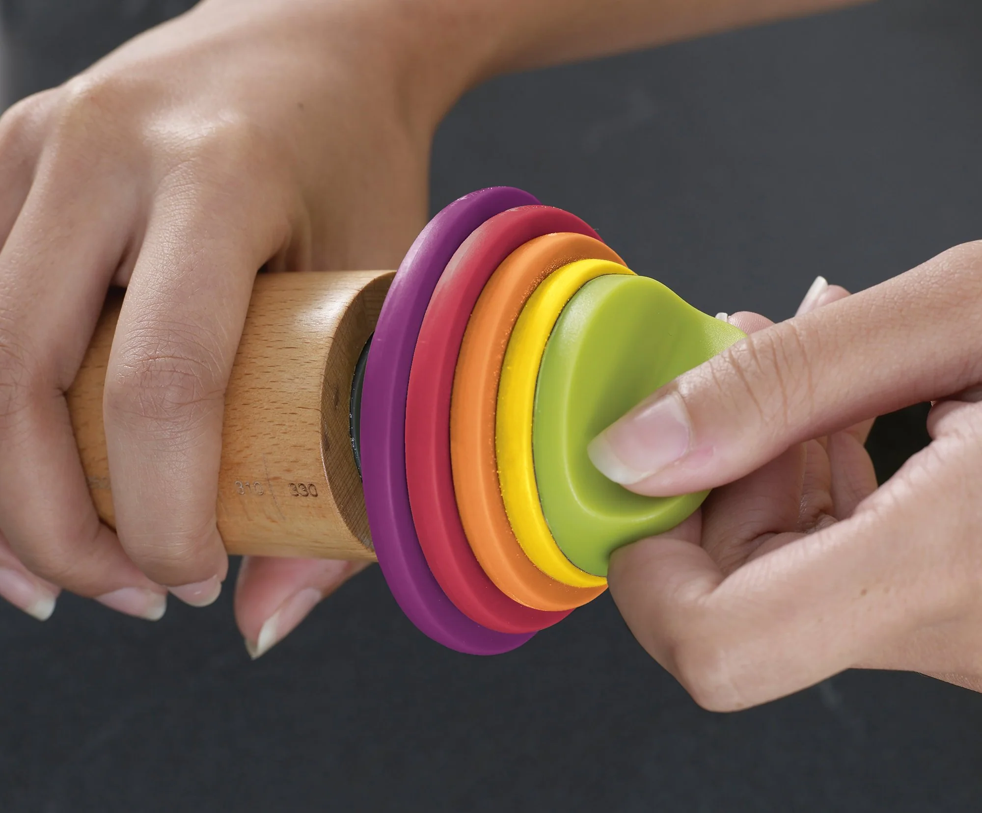 Joseph Joseph Adjustable Rolling Pin - Image 3