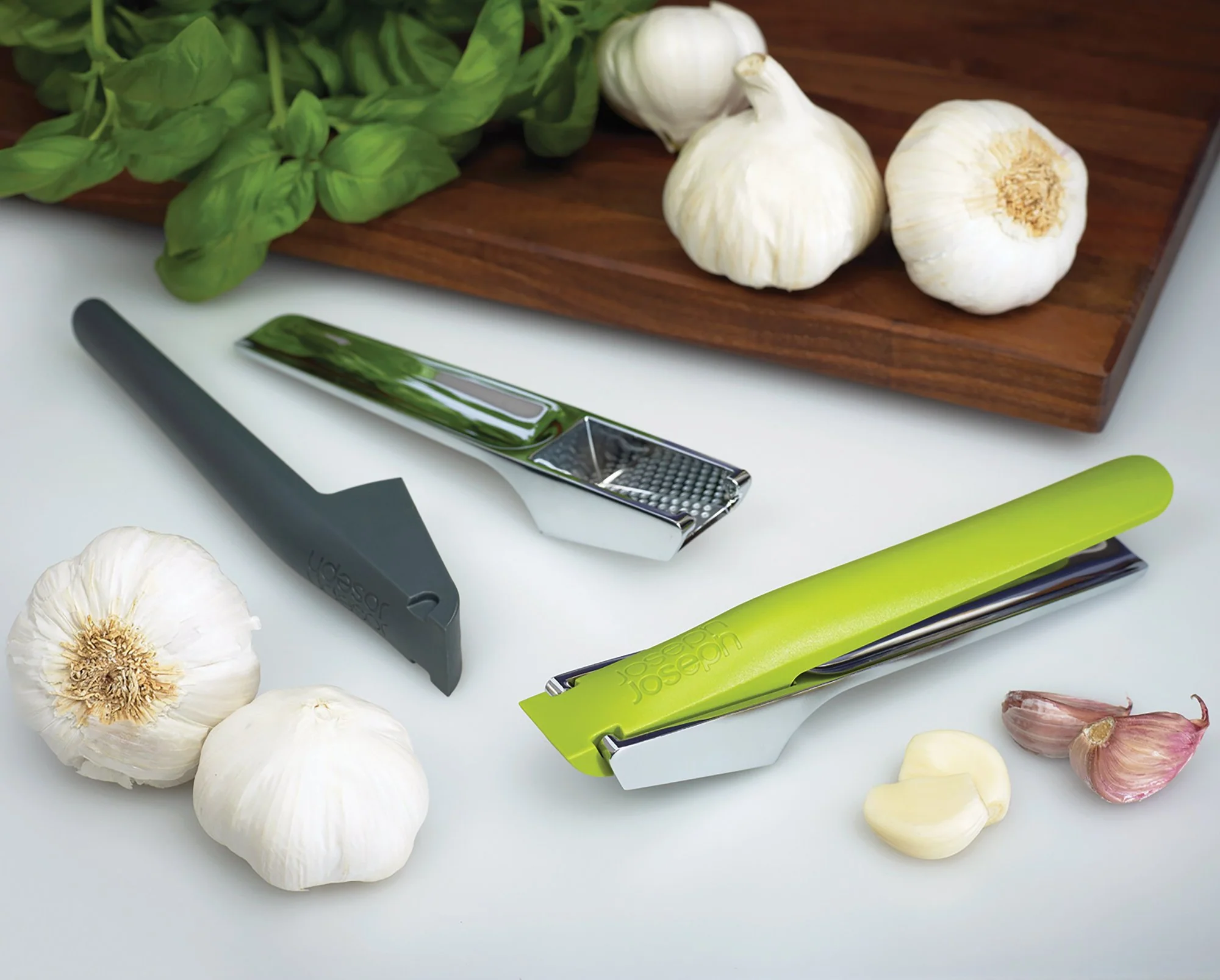 Joseph Joseph Clean-Press Garlic Crusher - Image 6