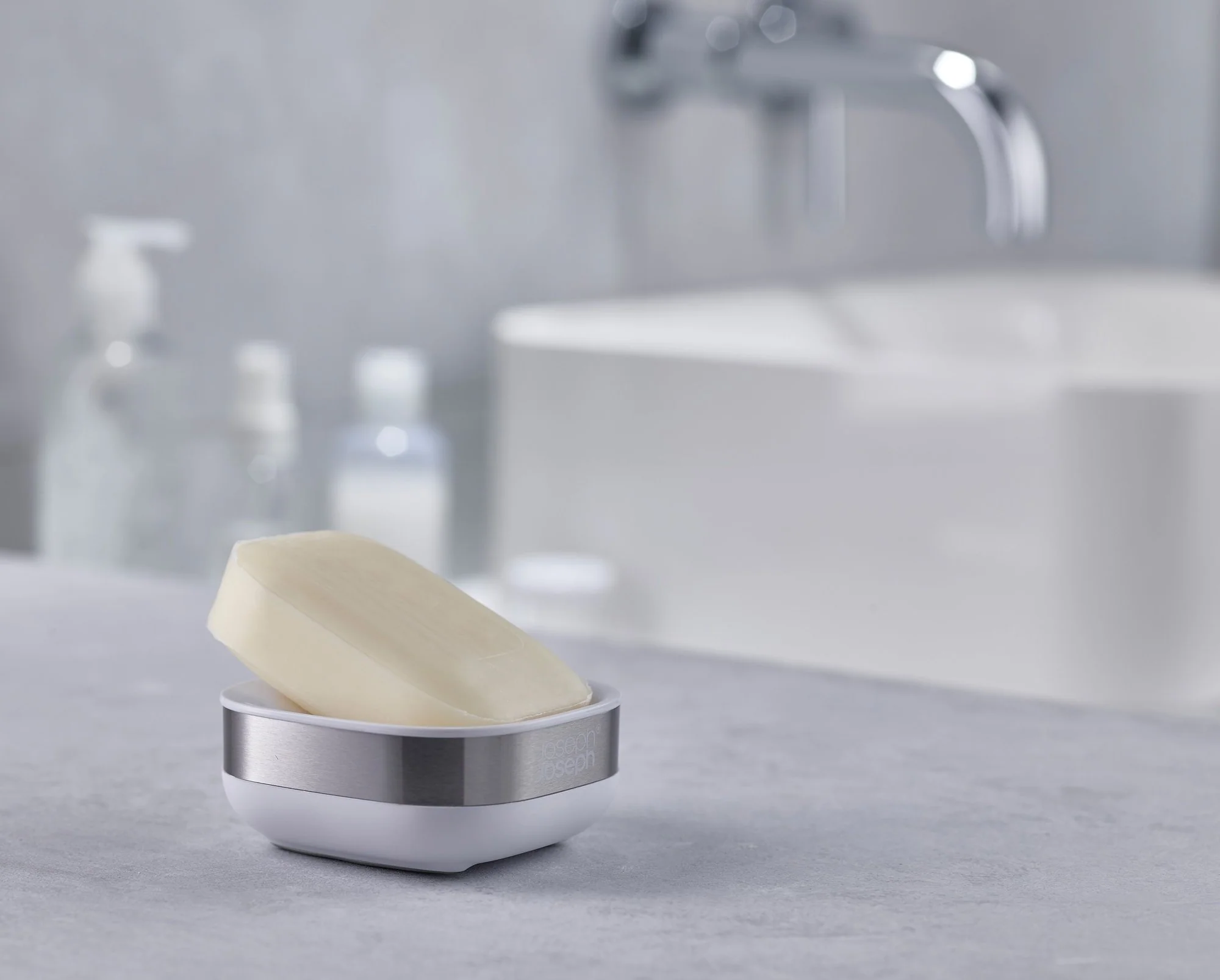 Joseph Joseph Slim Steel Compact Soap Dish - Image 2