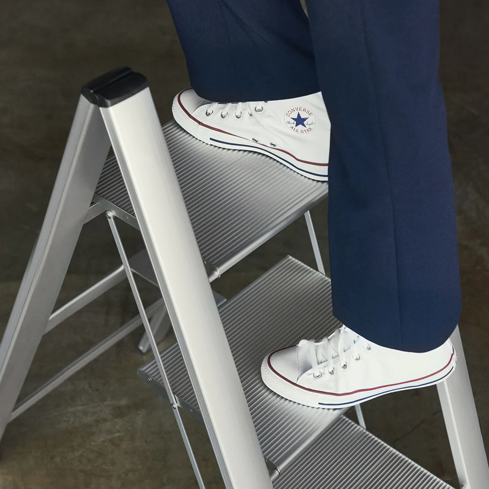 Hasegawa Lucano Slim Step Ladder (3 Steps) - Image 7