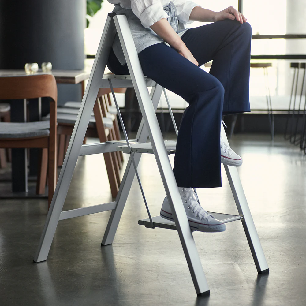 Hasegawa Lucano Slim Step Ladder (3 Steps) - Image 8