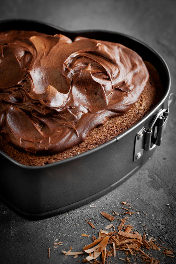 MASTERCLASS Non- Stick Heart Shape Spring Form Cake Tin (22.5X21.5X7.5Cm) - Image 2