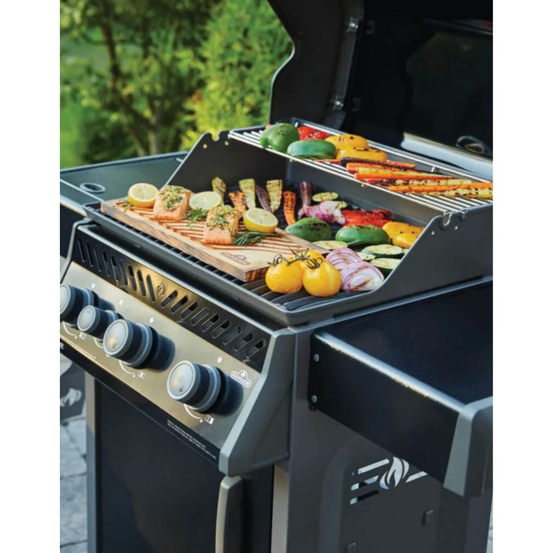 Napoleon Rogue Gas Grill - Image 5