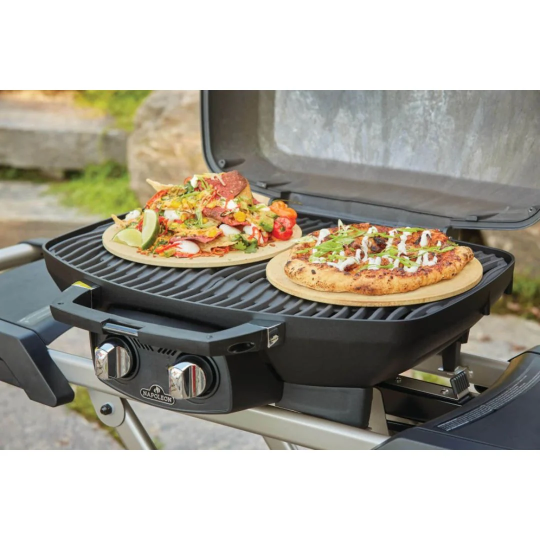 Napoleon TravelQ Pro 285 Grill - Image 6