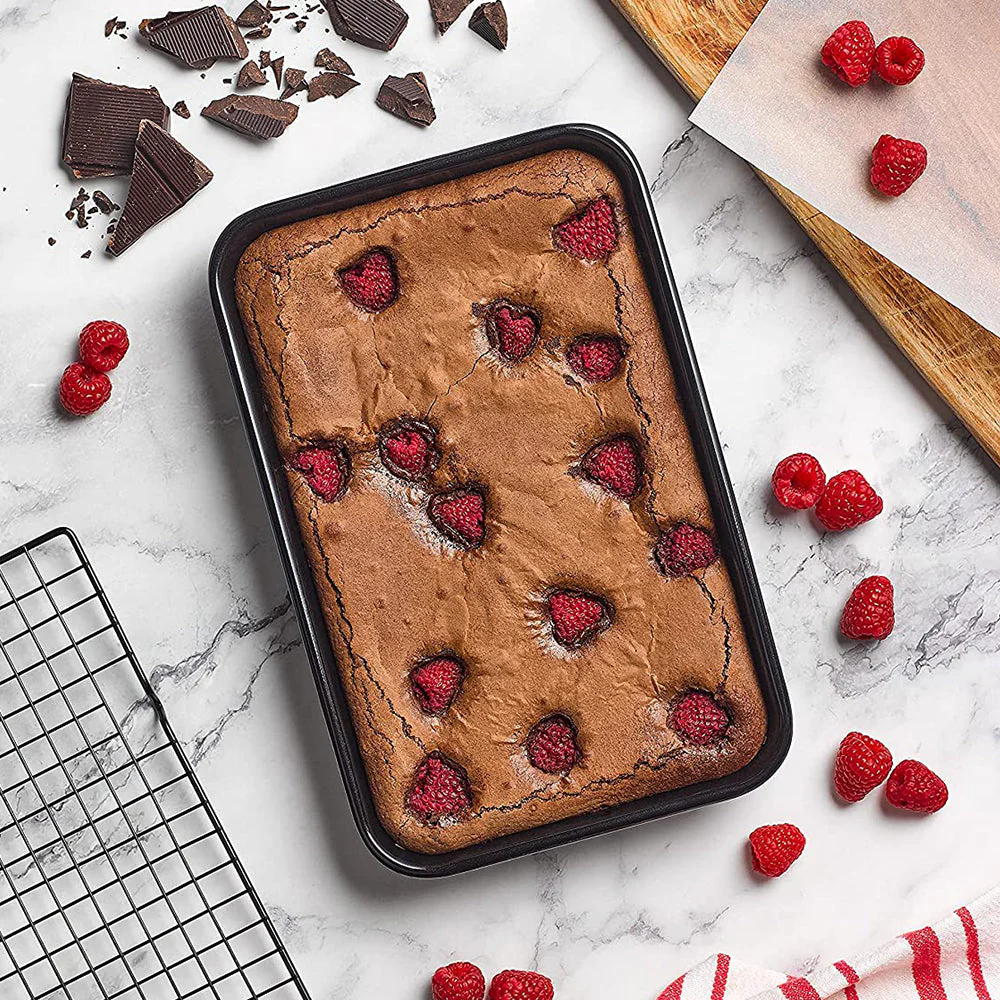 TALA Performance Medium Brownie Pan - Image 6