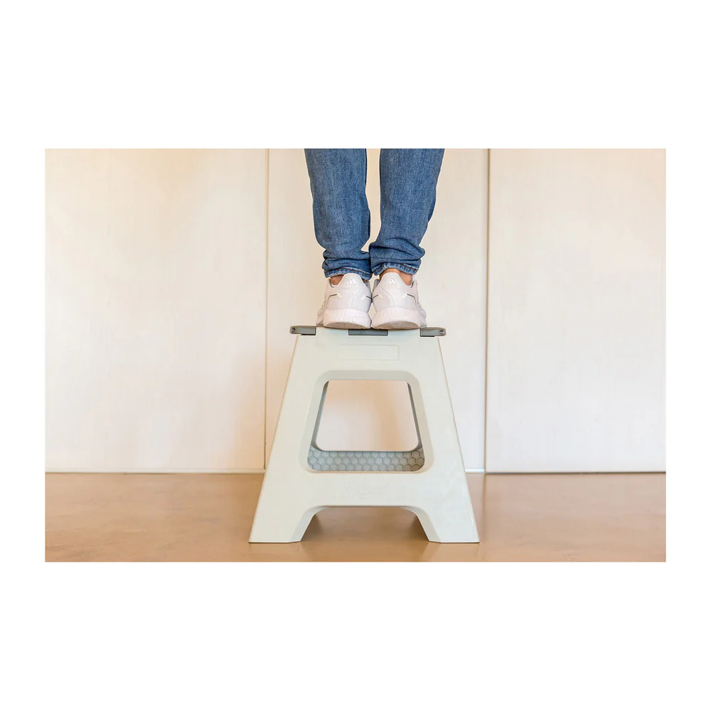 Vigar Compact Grey Foldable Stool - Image 5